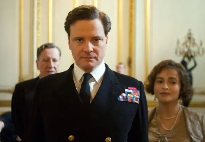 Colin Firth als König George VI. und Helena Bonham Carter als seine Frau Elizabeth in einer Szene aus der Besetzung von The King's Speech.