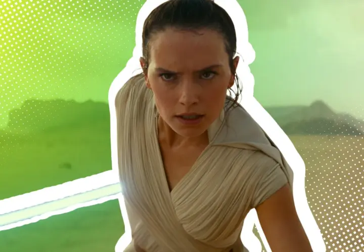 Rey mit Lichtschwert, eine Szene aus dem Star Wars Sequel, die an die Prequel-Ära erinnert.