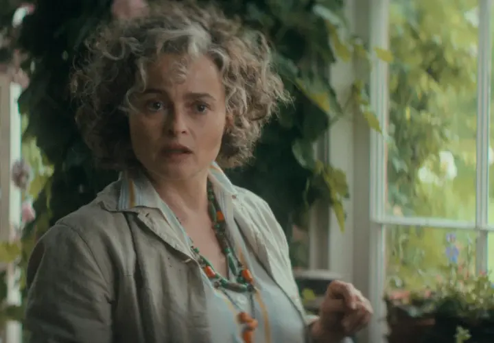 Helena Bonham Carter als Lady Eileen "Bundle" Brent in der Besetzung von Agatha Christie's Seven Dials Mystery.
